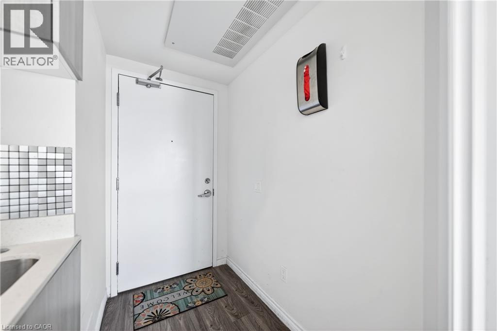 246 LESTER Street Unit# PH-03, Waterloo, Ontario, N2L0H1 — Photo 12