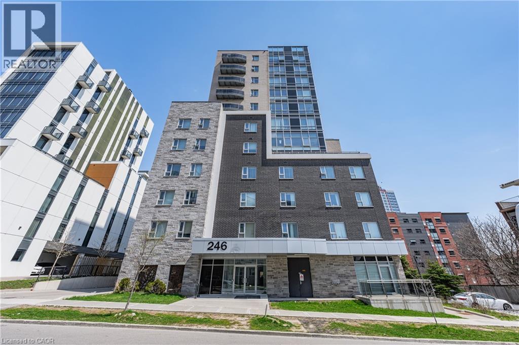 246 LESTER Street Unit# PH-03, Waterloo, Ontario, N2L0H1 — Photo 3