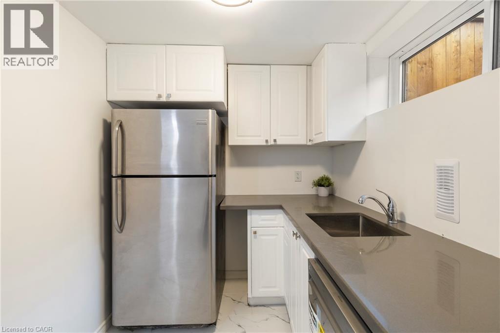 7 PURDY Crescent Unit# 2, Hamilton, Ontario, L9A3B4 — Photo 10