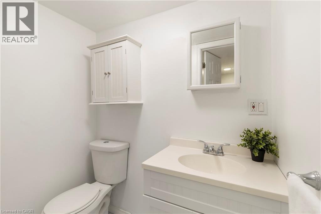 7 PURDY Crescent Unit# 2, Hamilton, Ontario, L9A3B4 — Photo 11
