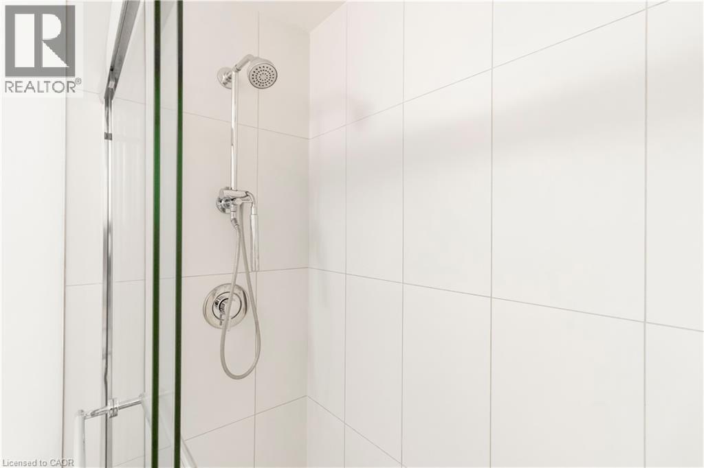 60 FREDERICK Street Unit# 3303, Kitchener, Ontario, N2H0C7 — Photo 13