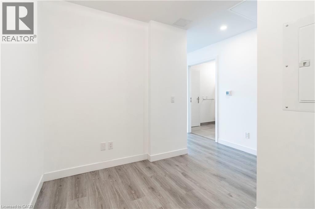 60 FREDERICK Street Unit# 3303, Kitchener, Ontario, N2H0C7 — Photo 16