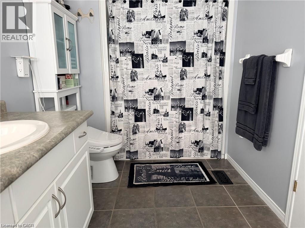 15 GEES Way, Cambridge, Ontario, N3C4M5 — Photo 11