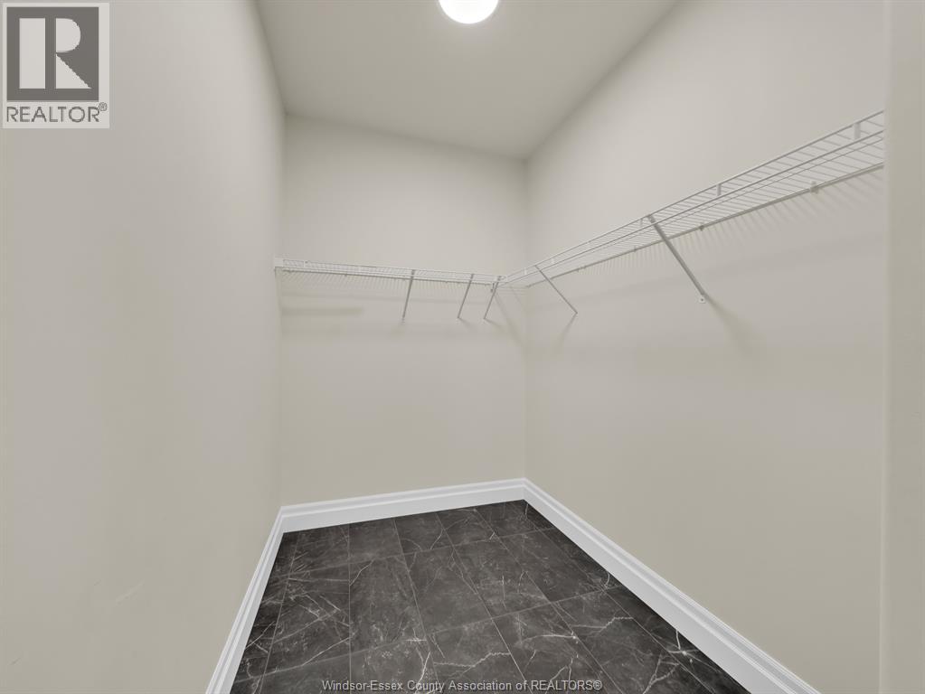 569 HOLBURN, Windsor, Ontario, N8X0A3 — Photo 29