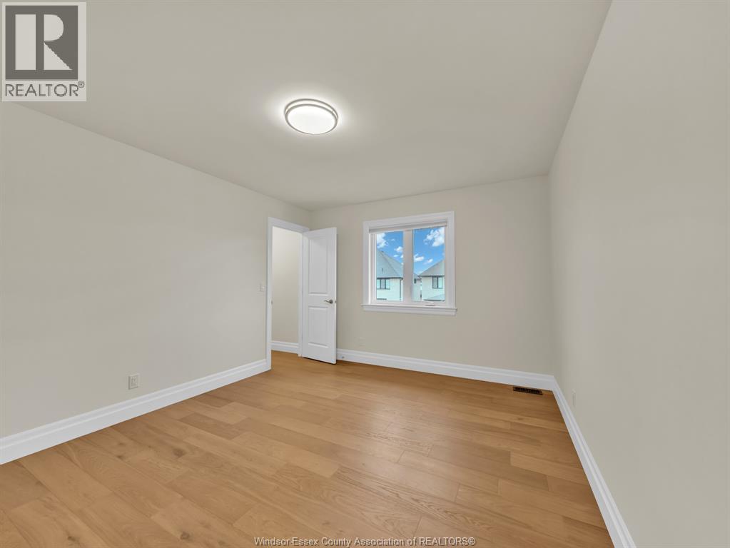 569 HOLBURN, Windsor, Ontario, N8X0A3 — Photo 38