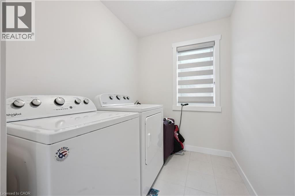 40 MOON Crescent, Cambridge, Ontario, N1S0C4 — Photo 24