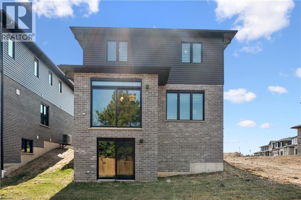 40 MOON Crescent, Cambridge, Ontario, N1S0C4 — Photo 31
