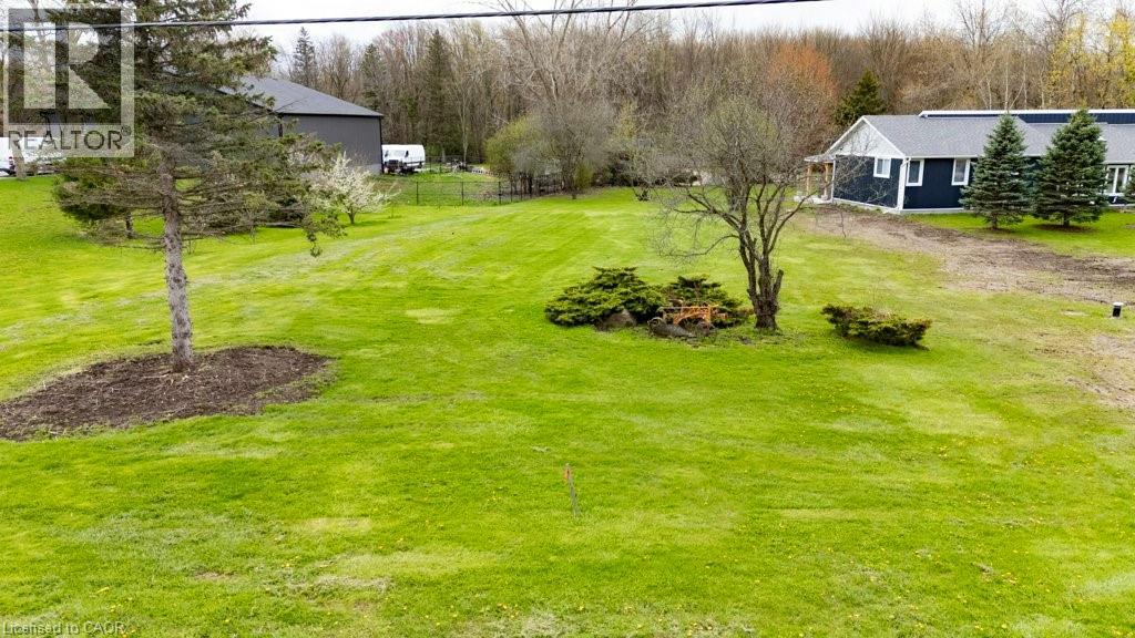 121 DODGE Drive, Kitchener, Ontario, N2P2N2 — Photo 3