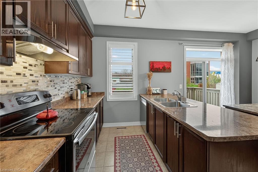 100 NARBONNE Crescent, Stoney Creek, Ontario, L8J0J6 — Photo 18