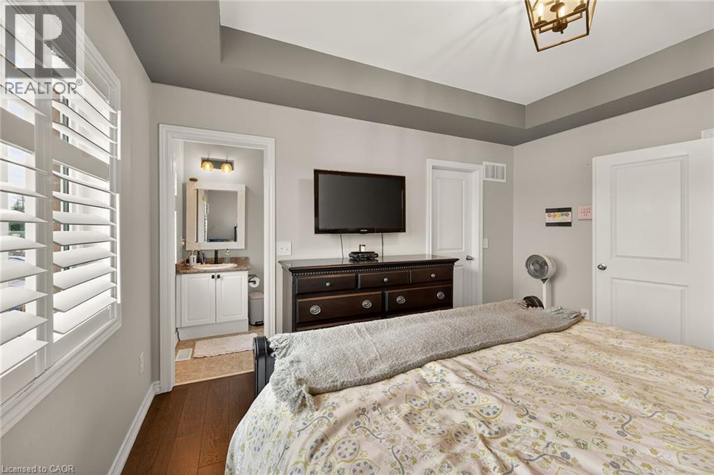 100 NARBONNE Crescent, Stoney Creek, Ontario, L8J0J6 — Photo 24