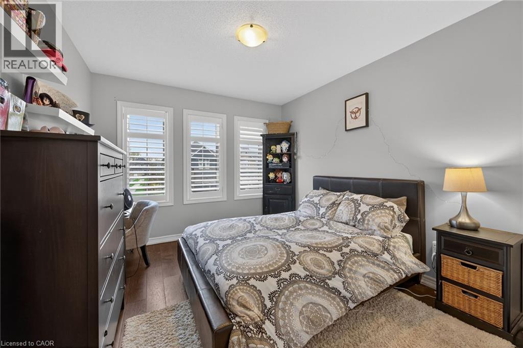 100 NARBONNE Crescent, Stoney Creek, Ontario, L8J0J6 — Photo 28