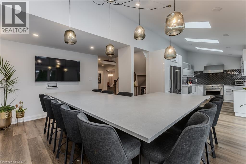 3199 DESMOND Drive, Burlington, Ontario, L7M3N1 — Photo 16