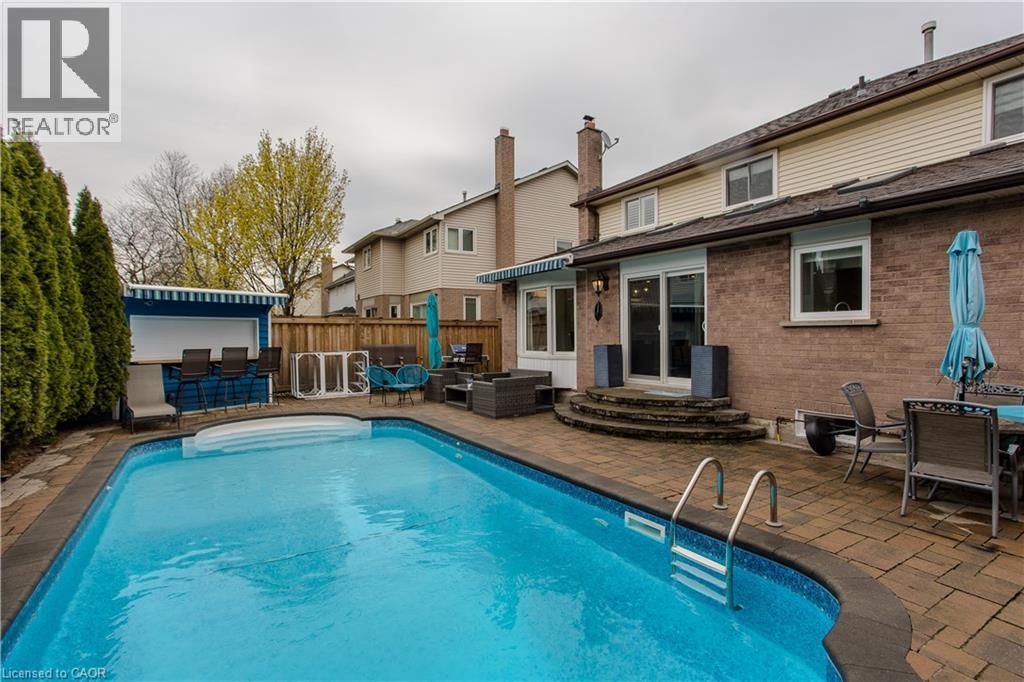 3199 DESMOND Drive, Burlington, Ontario, L7M3N1 — Photo 8