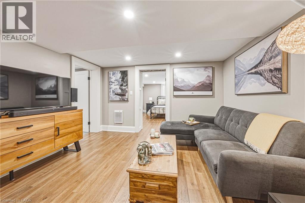 55 VANCAMP Avenue, Kitchener, Ontario, N2M1J1 — Photo 24