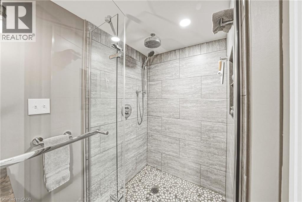 55 VANCAMP Avenue, Kitchener, Ontario, N2M1J1 — Photo 29