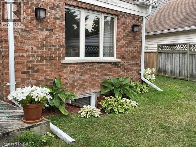55 VANCAMP Avenue, Kitchener, Ontario, N2M1J1 — Photo 41
