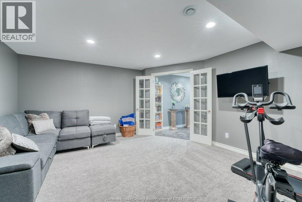 5924 Ballantrae CRESCENT, Windsor, Ontario, N9J3Y7 — Photo 25
