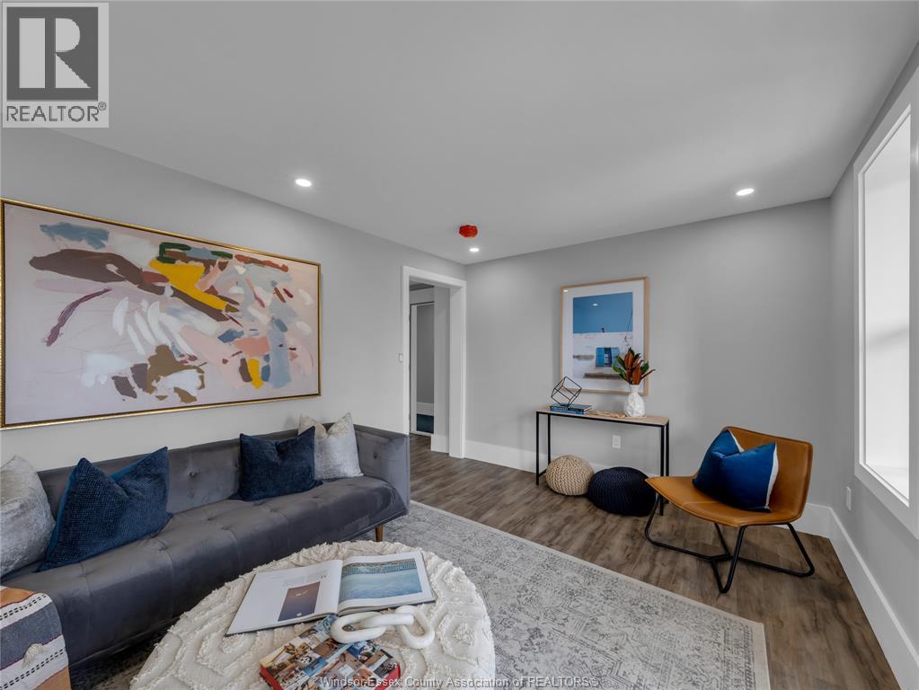 1766 University AVENUE Unit# 9, Windsor, Ontario, N9B1C4 — Photo 2