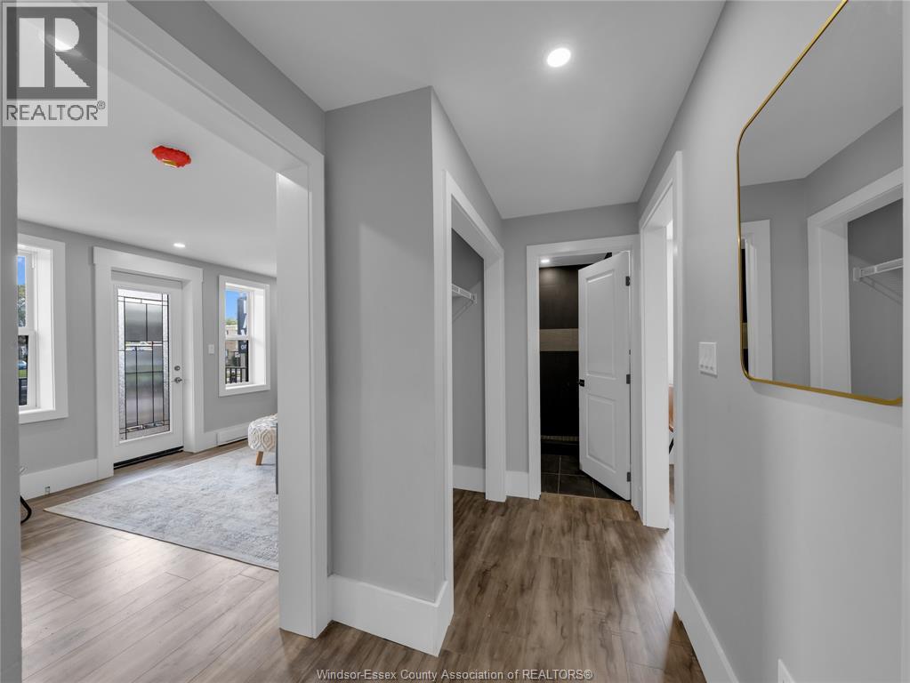1766 University AVENUE Unit# 9, Windsor, Ontario, N9B1C4 — Photo 3