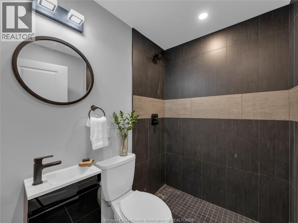 1766 University AVENUE Unit# 9, Windsor, Ontario, N9B1C4 — Photo 4
