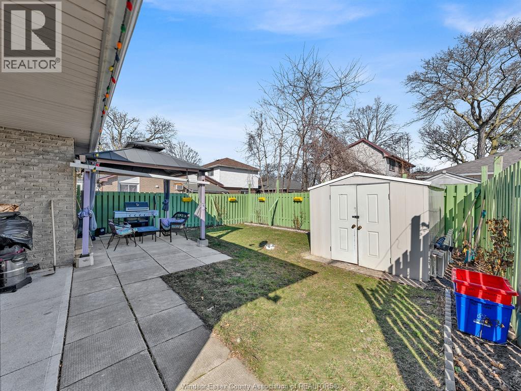 1345 BENTCLIFFE COURT, Windsor, Ontario, N8S4L2 — Photo 4