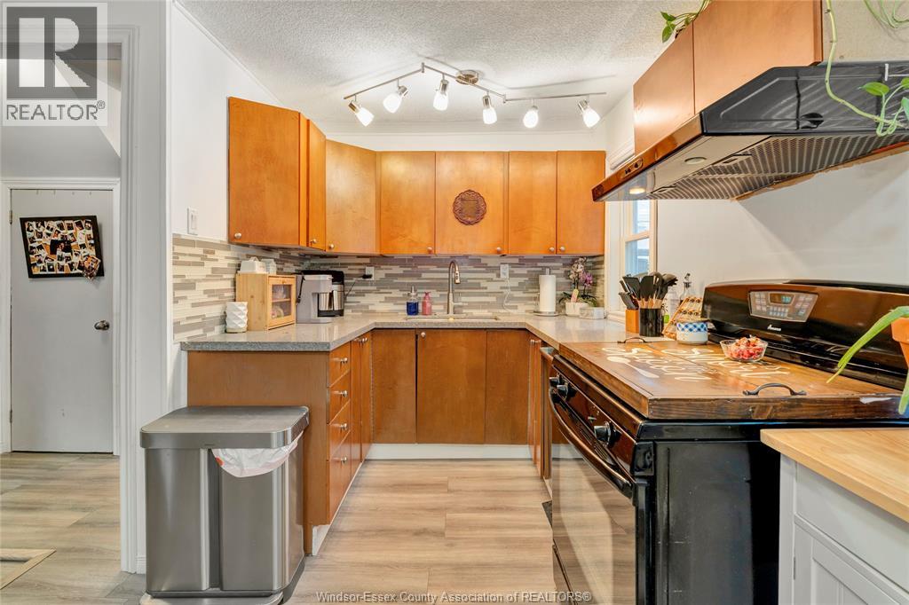 1260 OAK, Windsor, Ontario, N8X2B1 — Photo 12