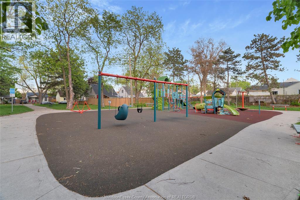 1260 OAK, Windsor, Ontario, N8X2B1 — Photo 38