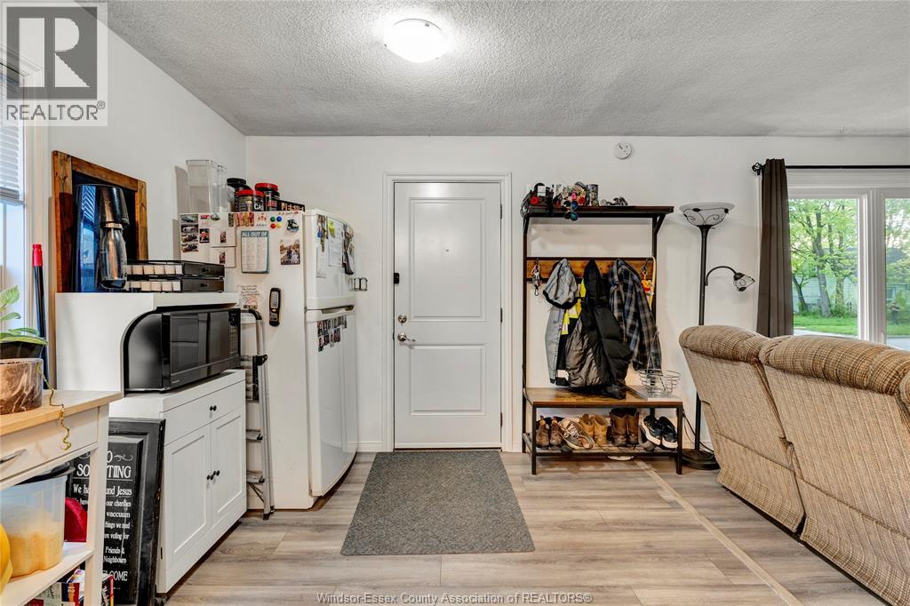 1260 OAK, Windsor, Ontario, N8X2B1 — Photo 9