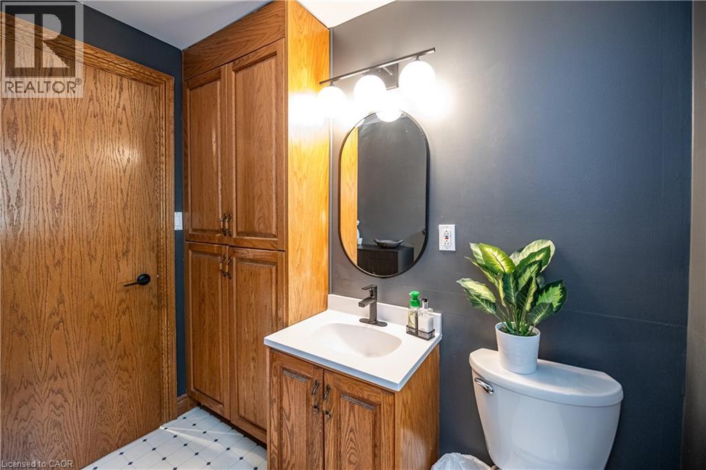 266 GRAHAM Avenue S, Hamilton, Ontario, L8K2M6 — Photo 13