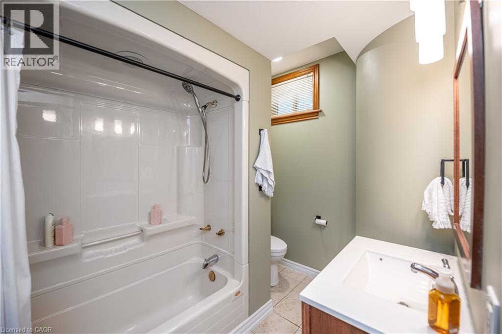 266 GRAHAM Avenue S, Hamilton, Ontario, L8K2M6 — Photo 19