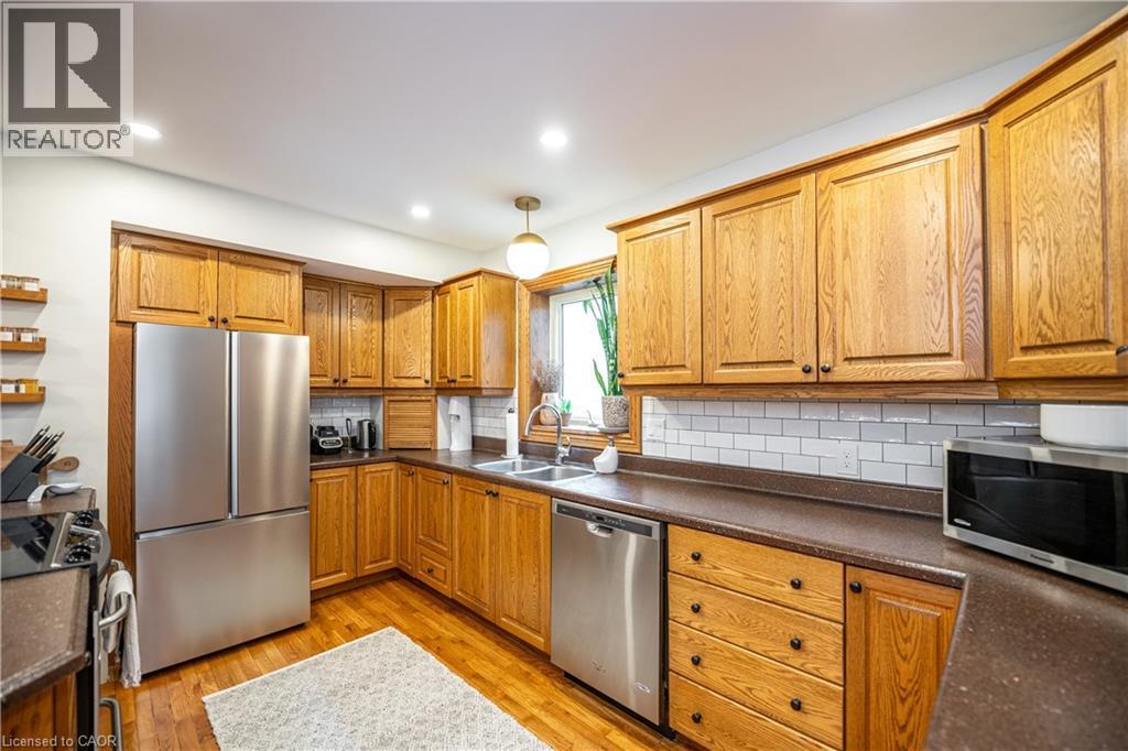 266 GRAHAM Avenue S, Hamilton, Ontario, L8K2M6 — Photo 8