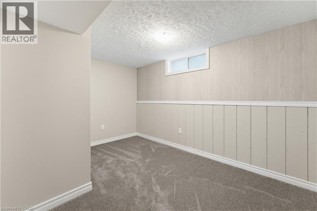24 HILLMOUNT Street, Kitchener, Ontario, N2C2C6 — Photo 21