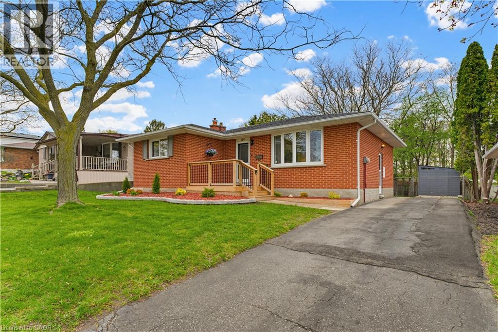 24 HILLMOUNT Street, Kitchener, Ontario, N2C2C6 — Photo 3