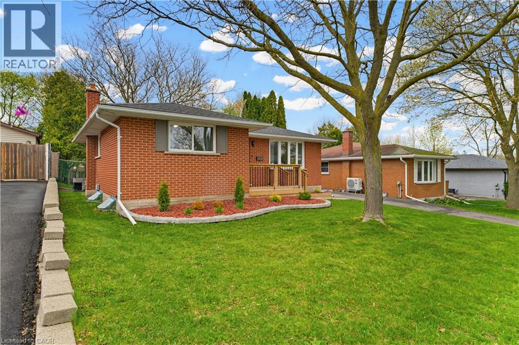 24 HILLMOUNT Street, Kitchener, Ontario, N2C2C6 — Photo 4