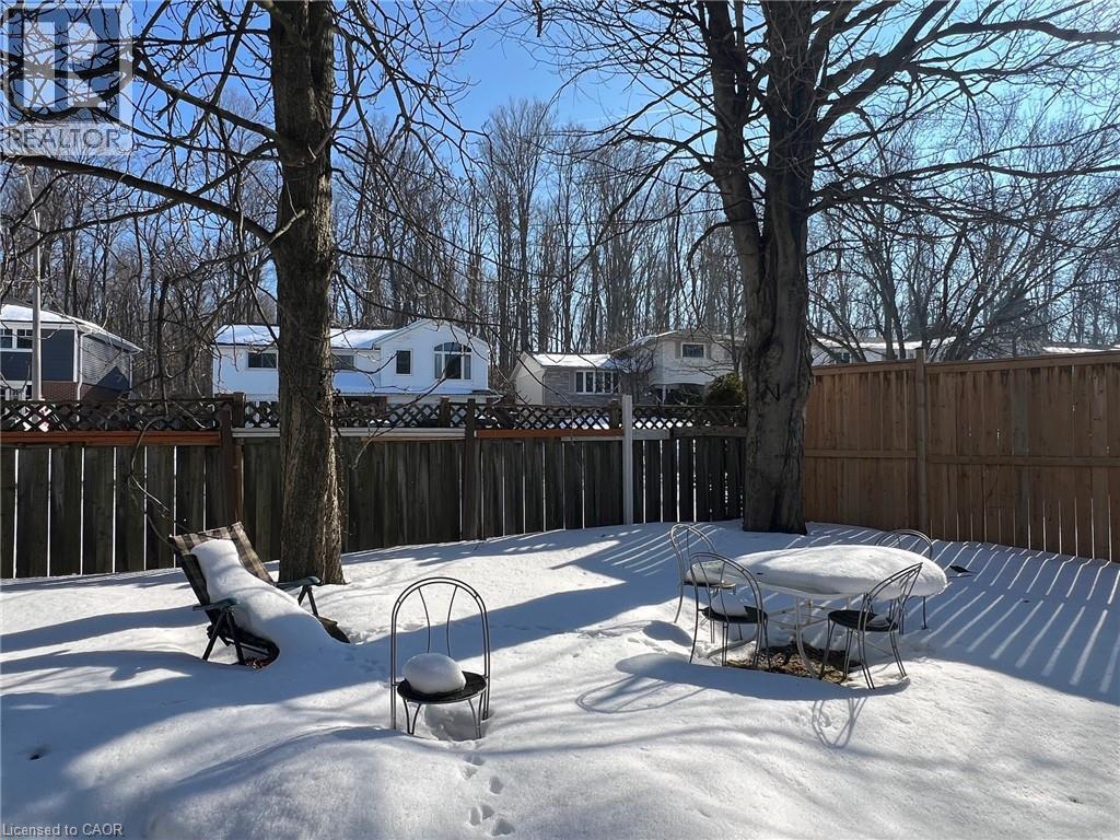 134 GREENBRIER Drive, Waterloo, Ontario, N2L4B5 — Photo 17