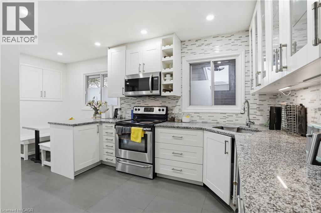 107 DESCHENE Avenue, Hamilton, Ontario, L9A3J9 — Photo 12