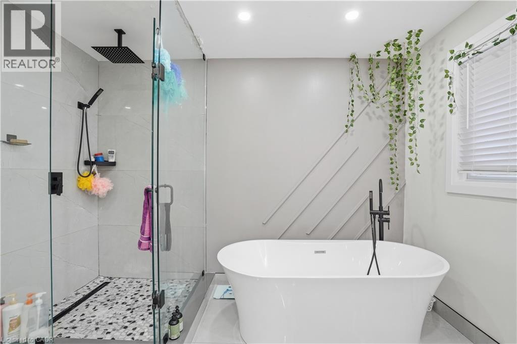 107 DESCHENE Avenue, Hamilton, Ontario, L9A3J9 — Photo 16