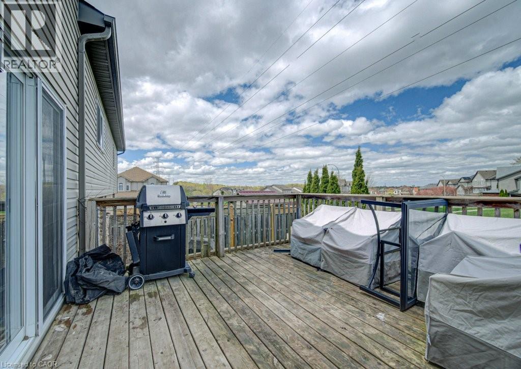 7 RED CLOVER Crescent, Kitchener, Ontario, N2E4G9 — Photo 22