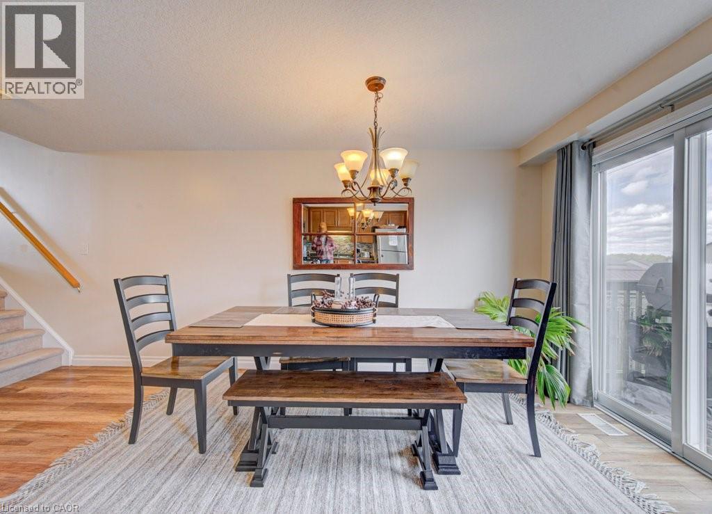 7 RED CLOVER Crescent, Kitchener, Ontario, N2E4G9 — Photo 7
