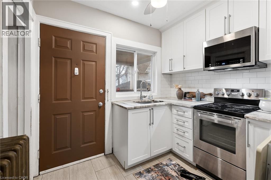22 DELLROY Avenue, Kitchener, Ontario, N2A2S1 — Photo 21