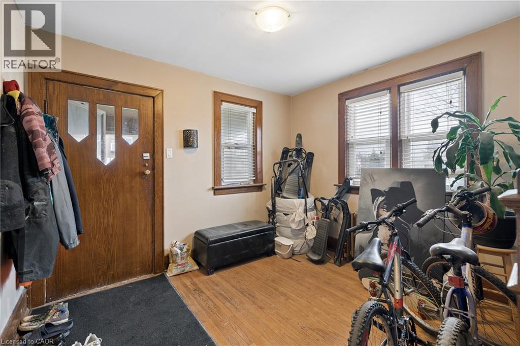 22 DELLROY Avenue, Kitchener, Ontario, N2A2S1 — Photo 28