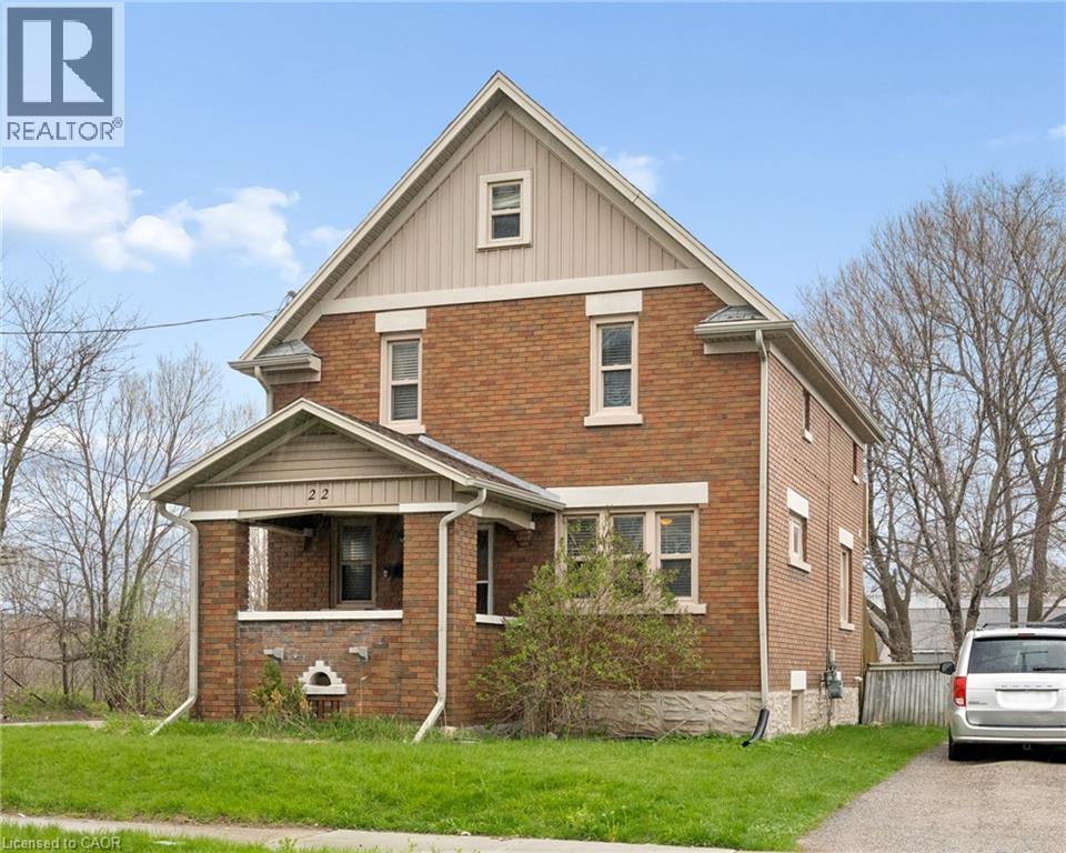 22 DELLROY Avenue, Kitchener, Ontario, N2A2S1 — Photo 3