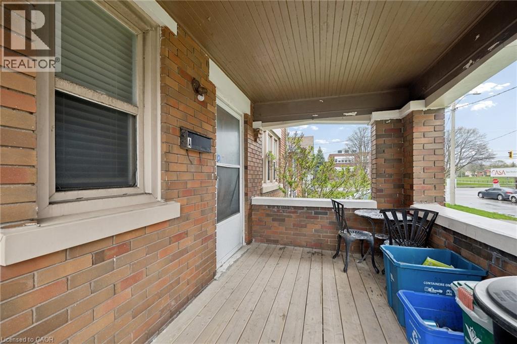 22 DELLROY Avenue, Kitchener, Ontario, N2A2S1 — Photo 6