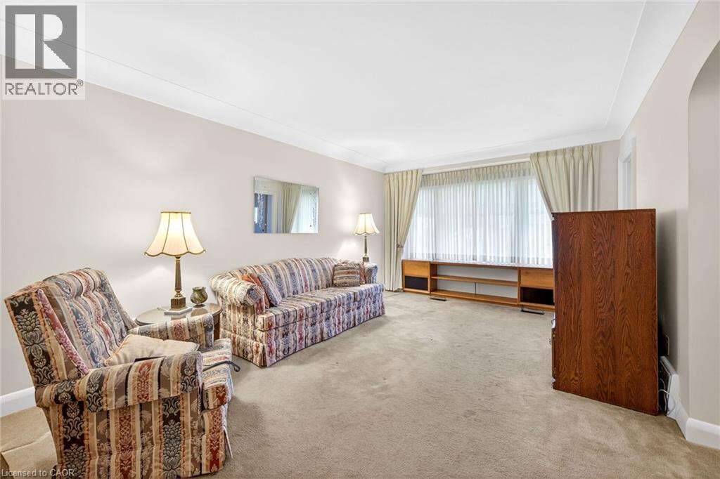 95 EMPRESS Avenue, Hamilton, Ontario, L9A1M5 — Photo 4