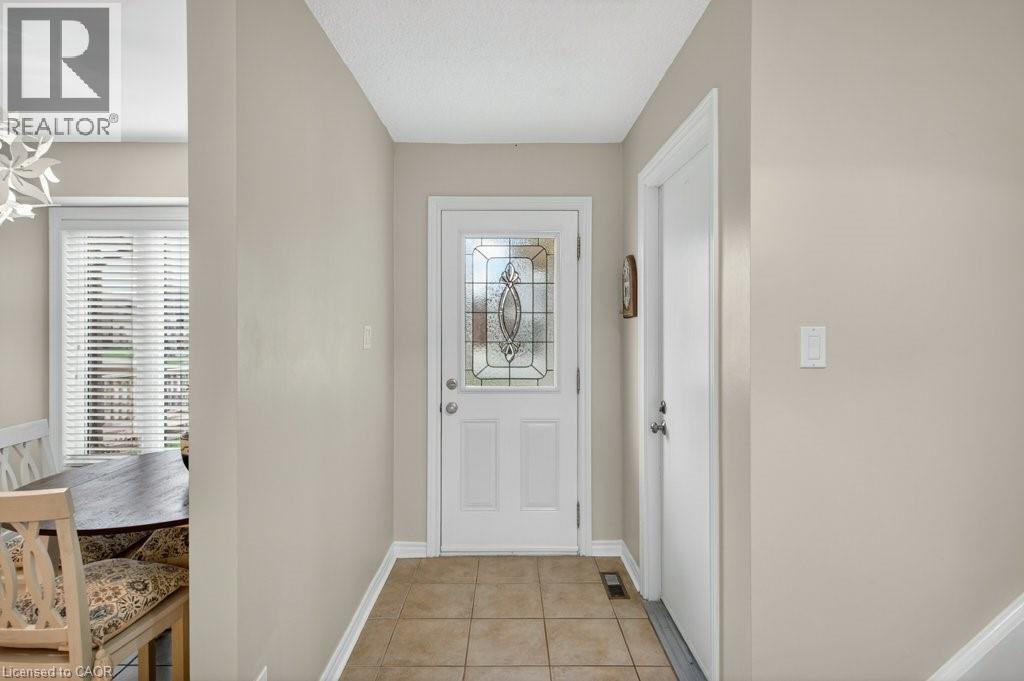 24 BRAEHEID Avenue, Waterdown, Ontario, L8B0C5 — Photo 5