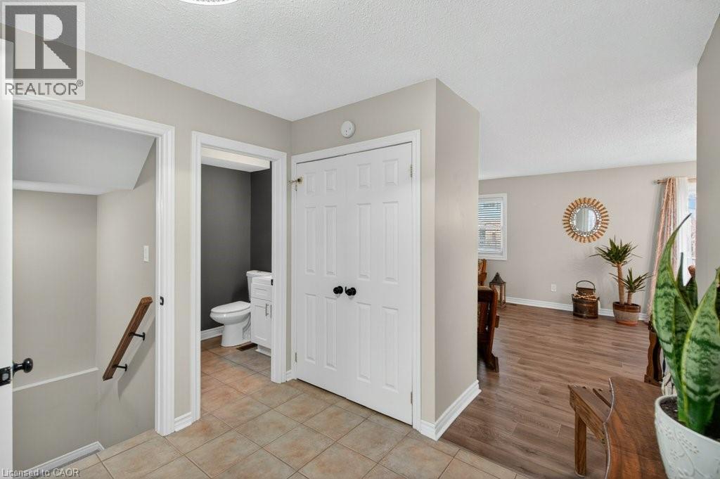 24 BRAEHEID Avenue, Waterdown, Ontario, L8B0C5 — Photo 7