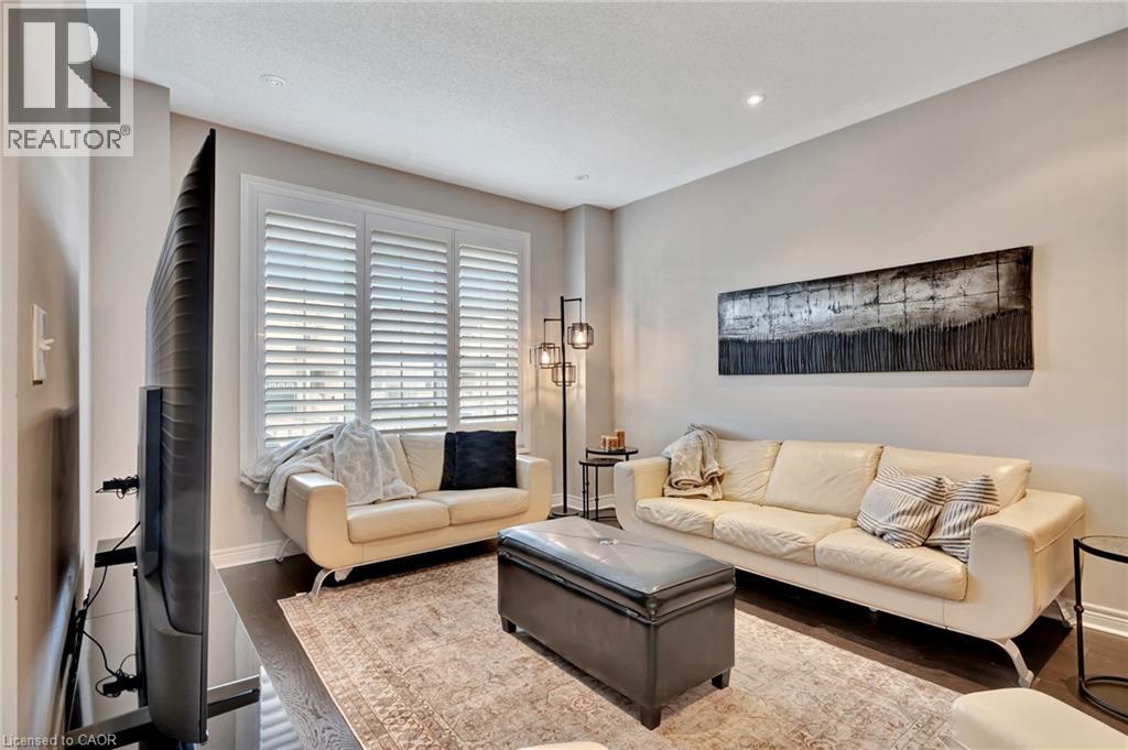 513 TERRINGTON Crescent, Kitchener, Ontario, N2P0B9 — Photo 4