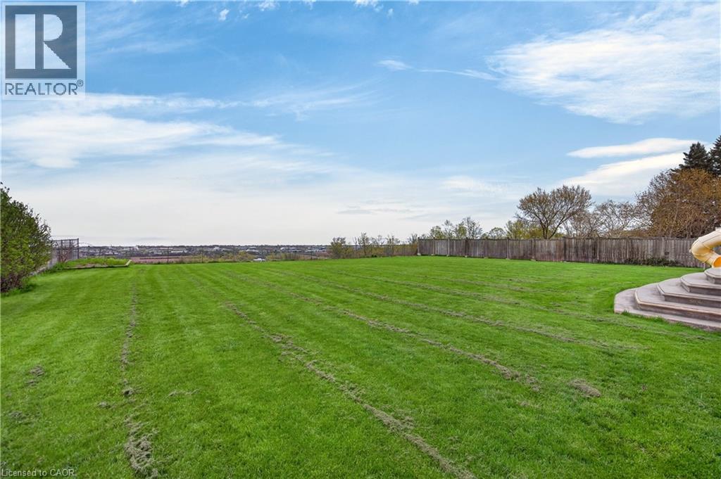 803 RIDGE Road, Hamilton, Ontario, L8J2Y3 — Photo 48