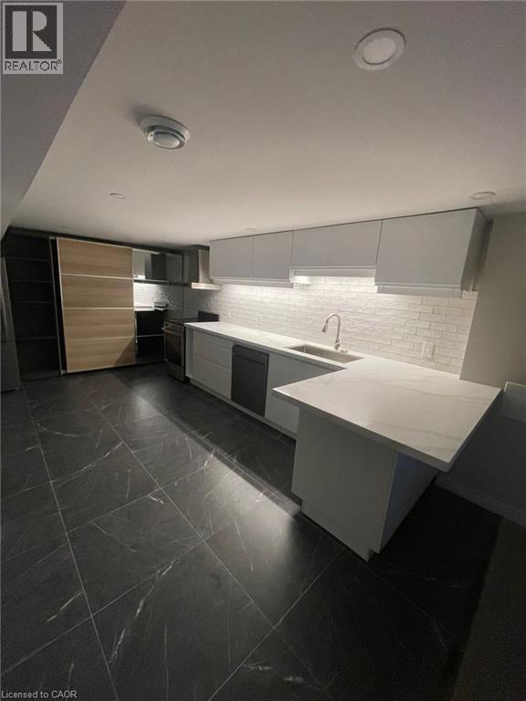 51 BURNESS Drive Unit# upper, St. Catharines, Ontario, L2P1J4 — Photo 13