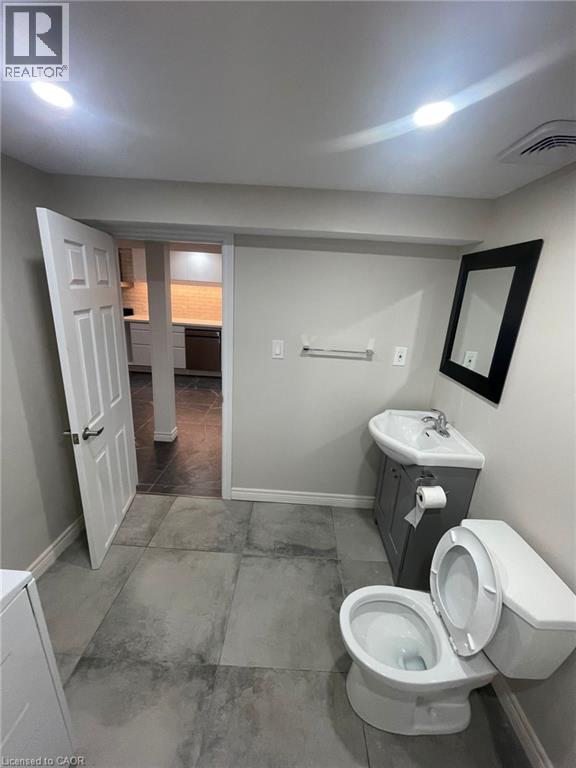51 BURNESS Drive Unit# upper, St. Catharines, Ontario, L2P1J4 — Photo 23